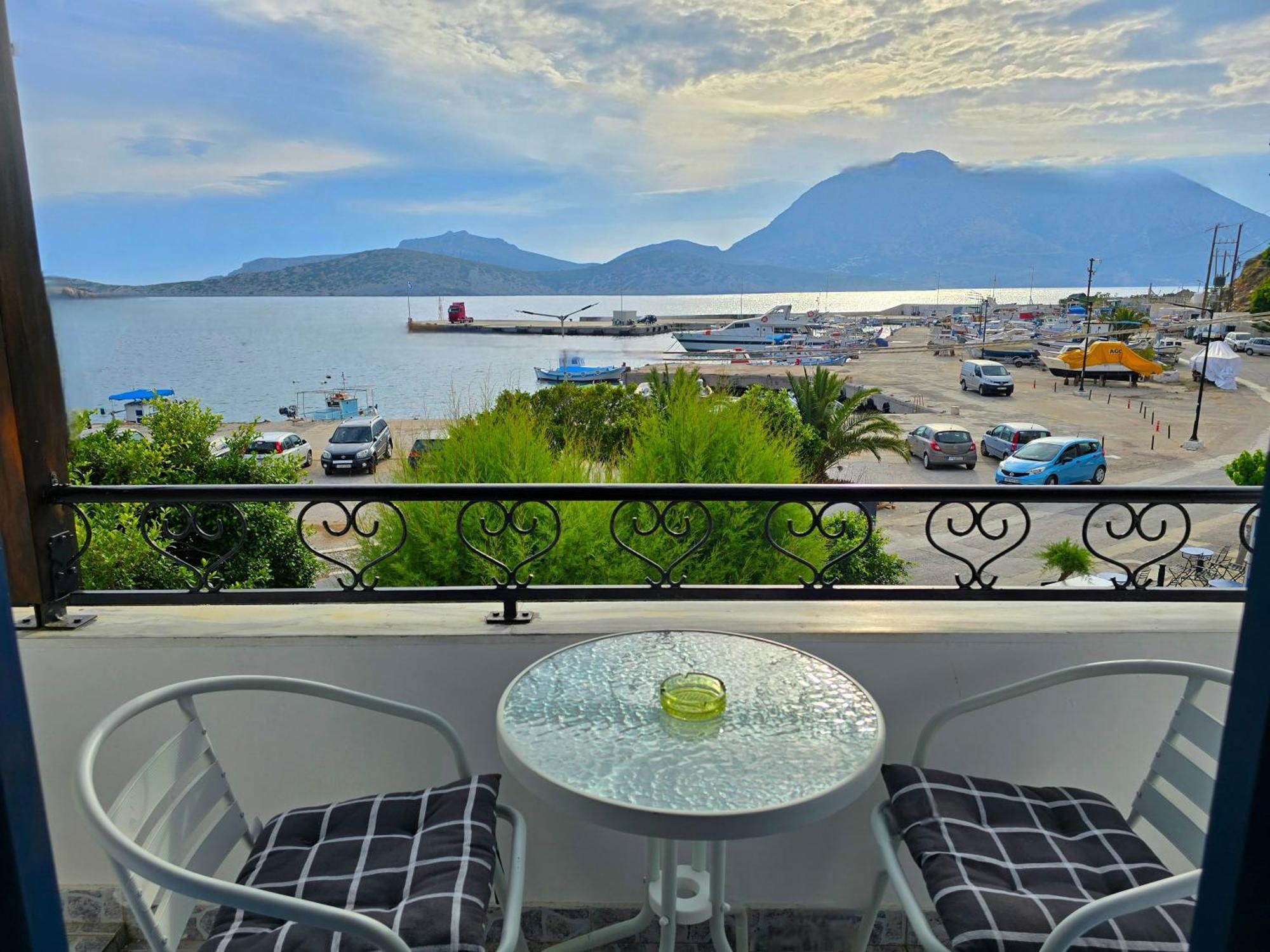 Aglaia Studios Fournoi Exteriör bild